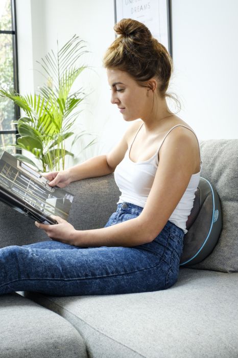 Массажная подушка Natural Touch