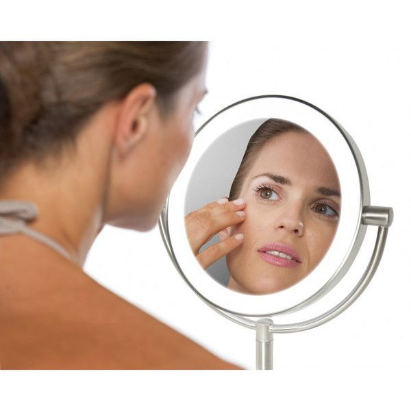 Косметическое двустороннее зеркало 7х увеличение с регулируемой подсветкой HoMedics